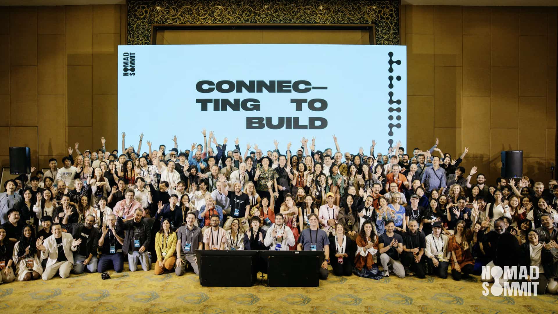 Nomad Summit crowd